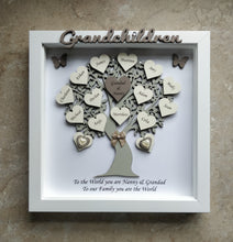 Cream/aluna/brown hearts on green tree